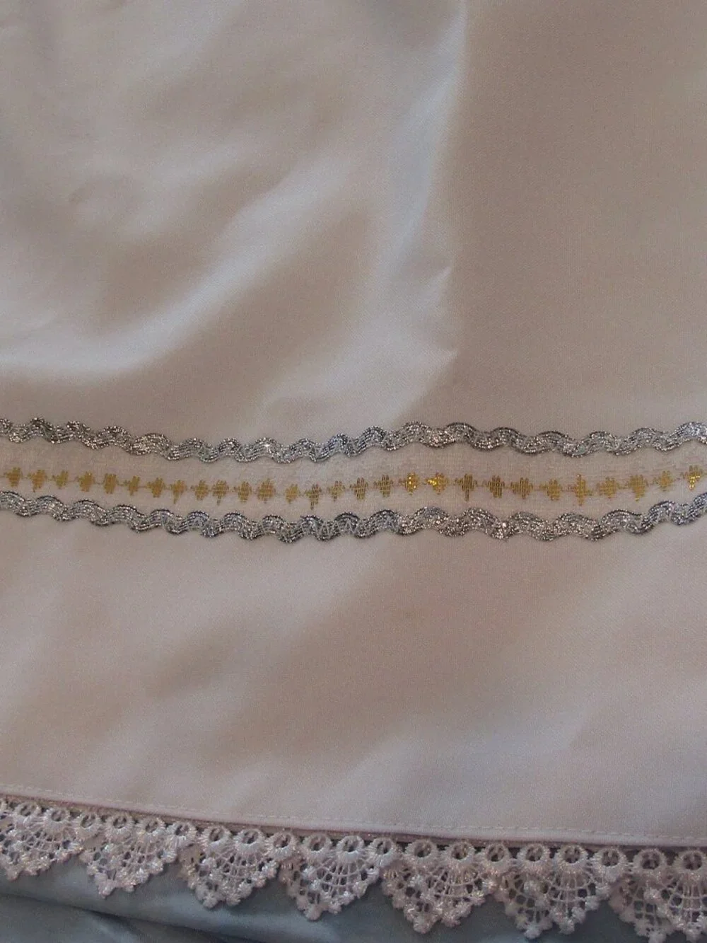 Embroidered EASTERN EUROPEAN ROMAINIAN FOLK GIRLS DRESS Size 4T-6 With Gusset